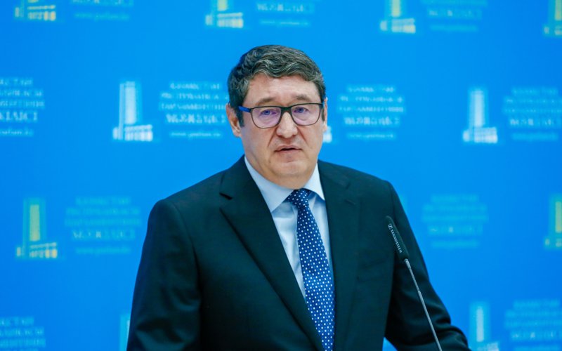 Могут ли АЭС построить в Курчатове, рассказал Алмасадам Саткалиев