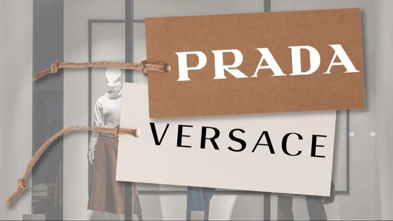Итальянская компания Prada поглотит дом моды Versace