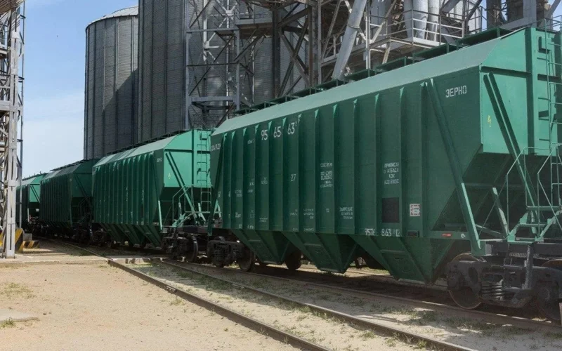 Kazakhstan exports over 1 mln tons of grain by rail