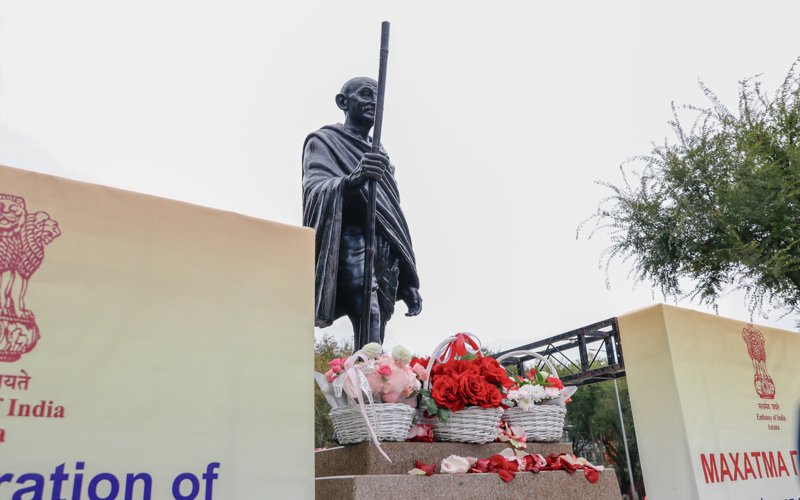 156-летие Махатмы Ганди отметили в Астане 156-летие Махатмы Ганди отметили в Астане