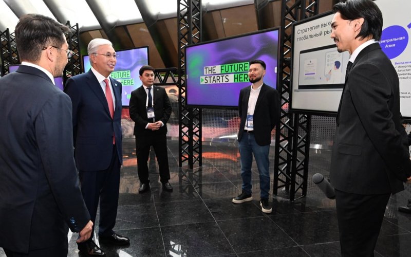 Президент Халықаралық олимпиада жеңімпаздарымен жүздесті
