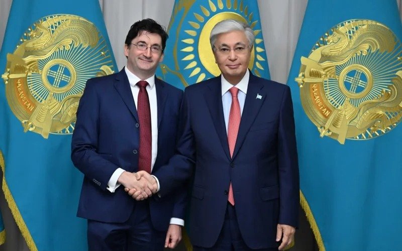 Tokayev meets Stanford University Professor Ilya Strebulaev