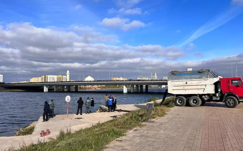 рыбы, Астана, река Есиль 