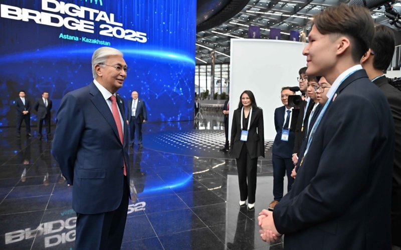 Президент Халықаралық олимпиада жеңімпаздарымен жүздесті