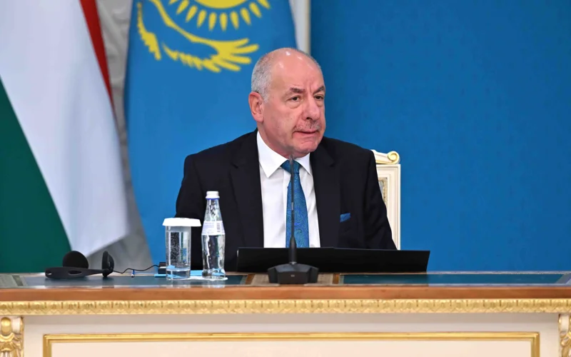 Казахстан признан лидером цифровизации на глобальном уровне — интервью с президентом Венгрии