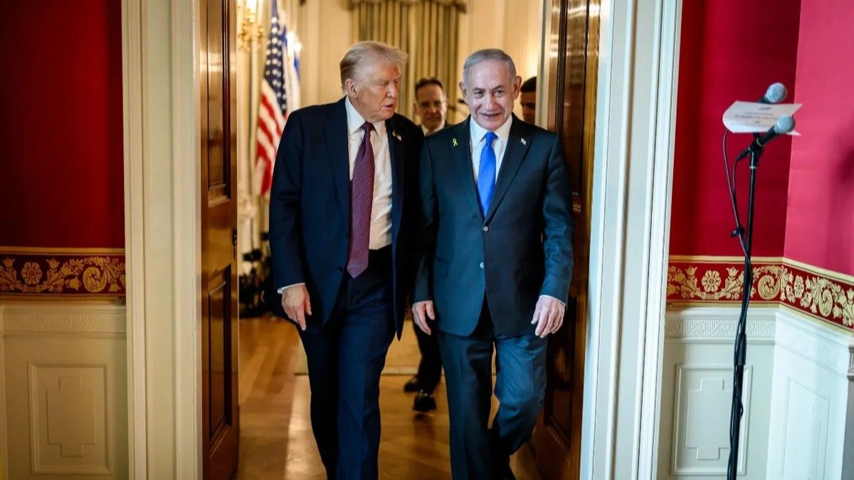 Орыс үй жеке порно: дос трахает әйелі, күйеуі фильмдер