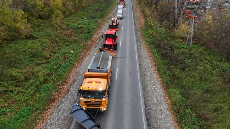 В ВКО к зиме готовят дороги и технику, снег ожидается уже на днях