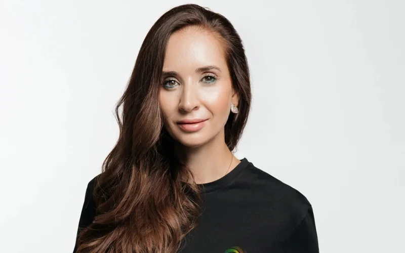 Данна Қарағусова