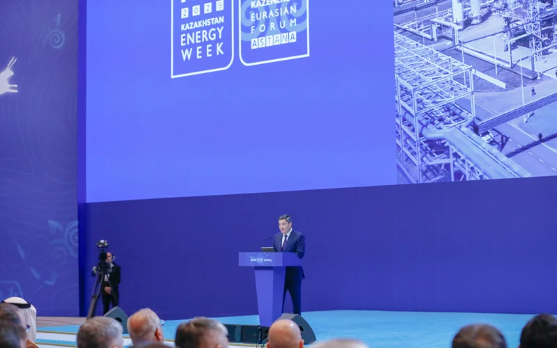 Касым-Жомарт Токаев поприветствовал участников Kazakhstan Energy Week–2025 и форума KAZENERGY
