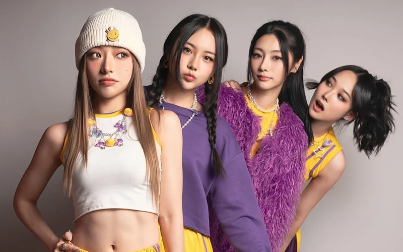 K-рop квартет представил свой стиль на конкурсе Silk Way Star