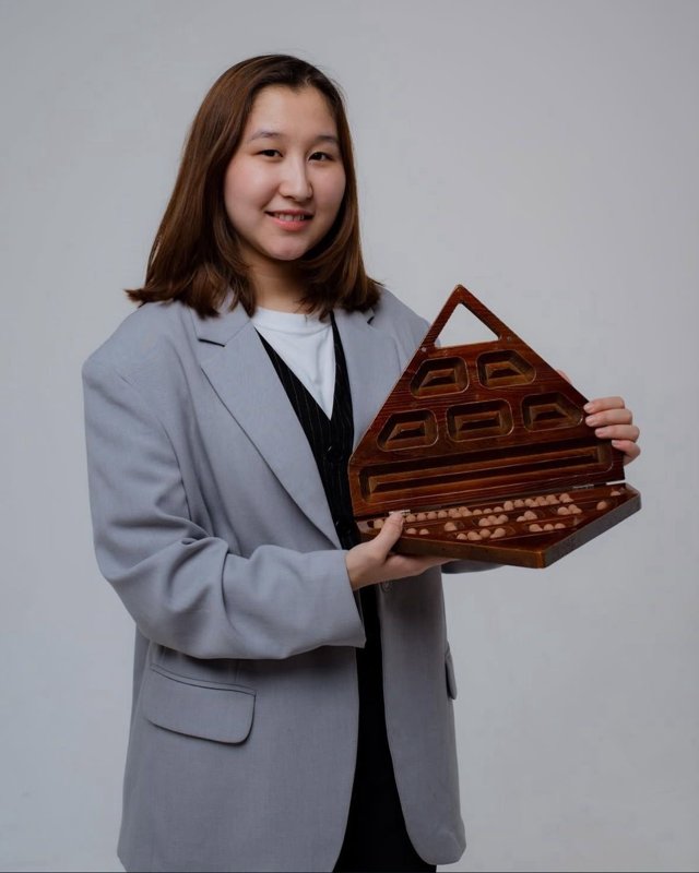 Louis Vuitton киіз үй стиліндегі сөмке шығаруы мүмкін
