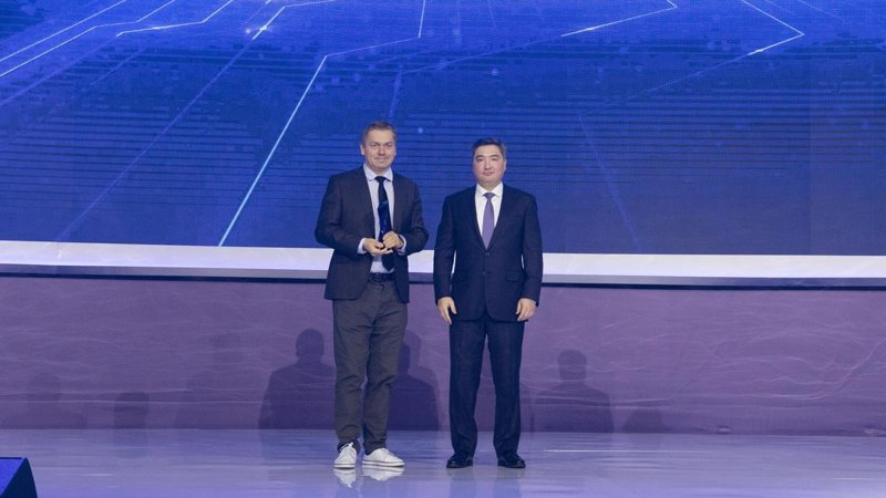 Олжас Бектенов: Президенттің бастамалары Қазақстанның келесі технологиялық серпілісіне бағытталған 