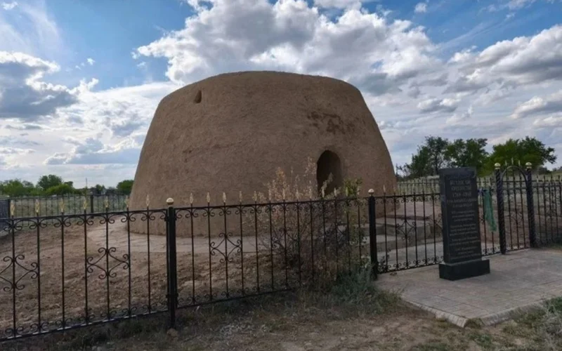 В Карагандинской области реставрируют пять древних мавзолеев