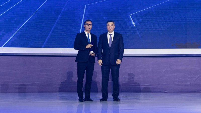 Олжас Бектенов: Президенттің бастамалары Қазақстанның келесі технологиялық серпілісіне бағытталған 