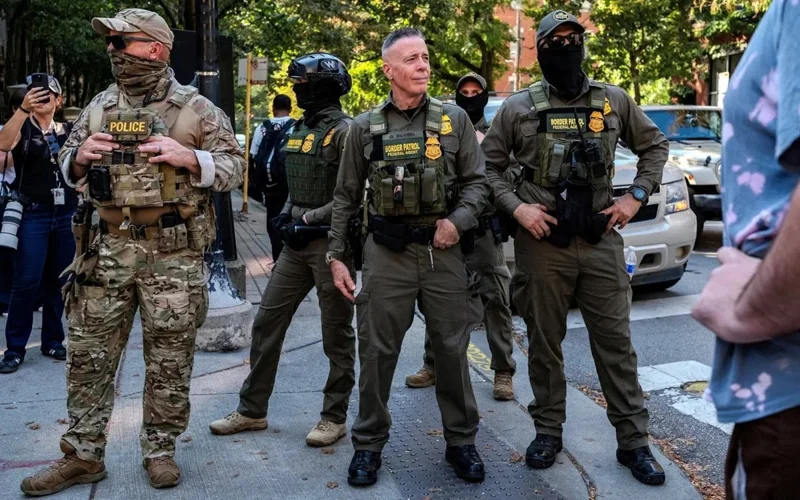 Сот Трампқа Портлендке әскер жіберуге тыйым салды