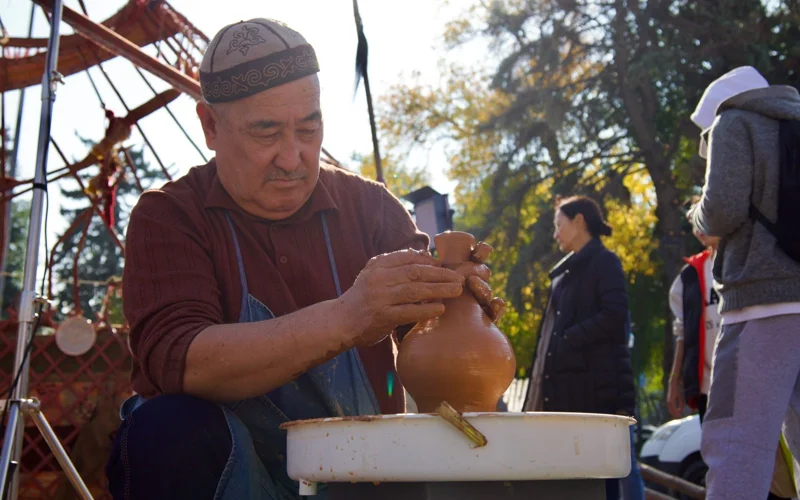 Алматыға дүниежүзілік қолөнер қаласы мәртебесі ресми табысталды