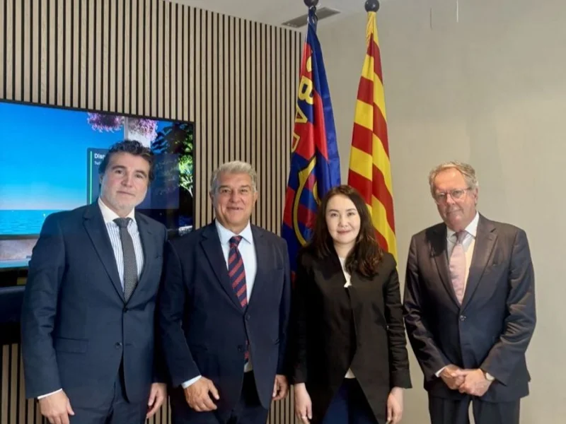 FC Barcelona to Establish Youth Academy in Mongolia Sports  Enkh-Od.G g.enkh-od@montsame.gov.mn 2025-10-07 10:00:57    Ulaanbaatar, October 7, 2025 /MONTSAME/. Minister of Culture, Sports, Tourism, and Youth of Mongolia Undram Chinbat met with the President of the Kingdom of Spain’s renowned FC Barcelona, Joan Laporta, in Barcelona city.    During the meeting, President Joan Laporta expressed interest in supporting the development of Mongolian children and youth talents and announced the club’s decision to establish the “Barca Academy,” a youth football academy, in Mongolia in 2026.     The Ministry of Culture, Sports, Tourism, and Youth expressed policy-level support for this initiative and agreed to cooperate with the club. The two sides also reached a mutual understanding on potential areas and directions of cooperation.    Minister Undram Chinbat emphasized the significance of the decision in promoting sports development in Mongolia and nurturing the talents of children and youth in line with international standards, expressing appreciation for FC Barcelona’s partnership. The Minister also toured the new “Spotify Camp Nou” stadium construction site, as well as the club’s organizational structure and museum operations.     According to the Ministry, the meeting marks an important step for Mongolia’s sports development and the implementation of international-standard youth development programs.