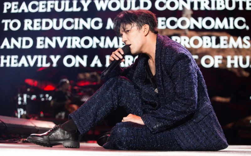 Димаш Кудайберген готовит документальный фильм о концерте в Нью-Йорке