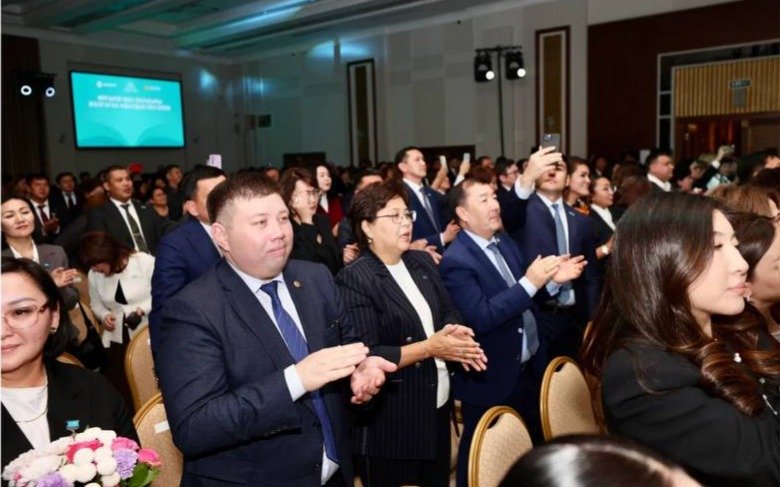 Мұғалім Talks Мұғалім Talks