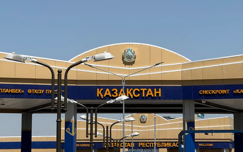 granıtsa Kazahstana ı Ýzbekıstana