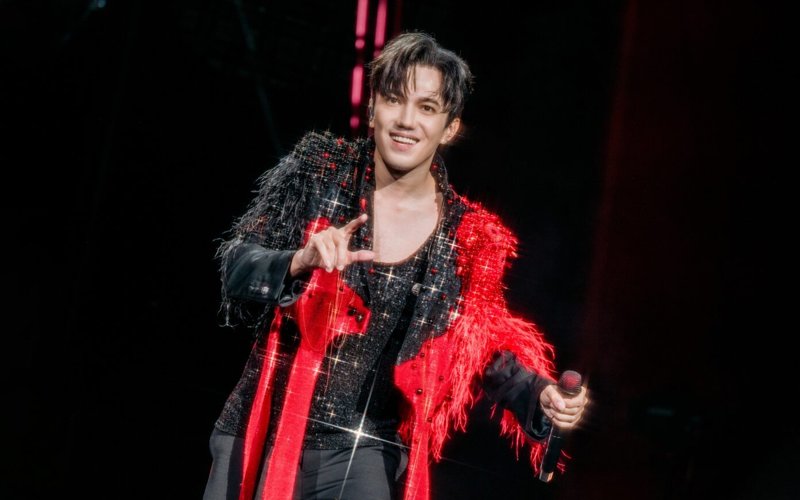 Димаш Кудайберген дал первый сольный концерт в Мексике Димаш в Мехико