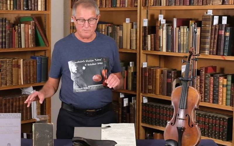 Скрипка Эйнштейна продана за более чем миллион долларов