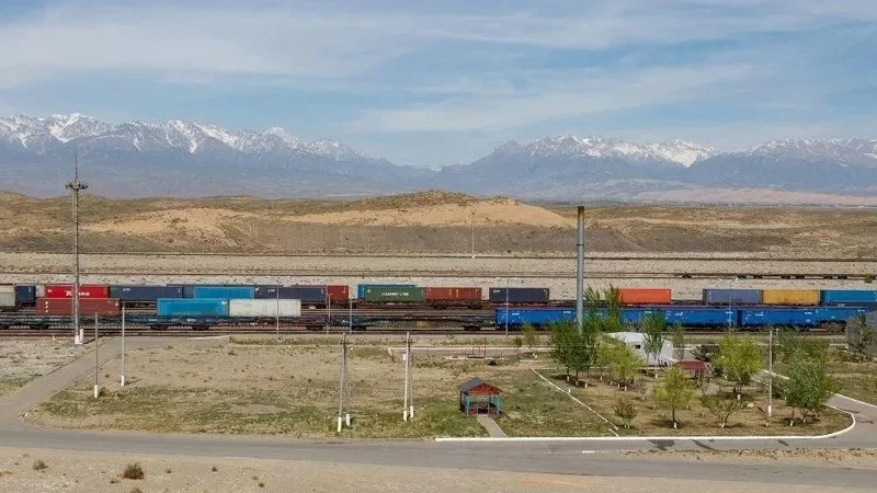 Rail freight transportation