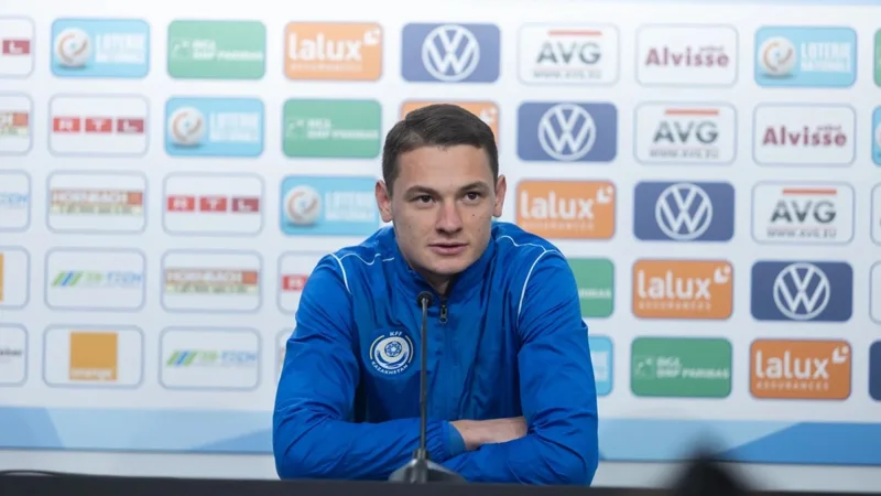 Scottish Premiership leaders Hearts unveil signing of Kazakhstani midfielder Islam Chesnokov