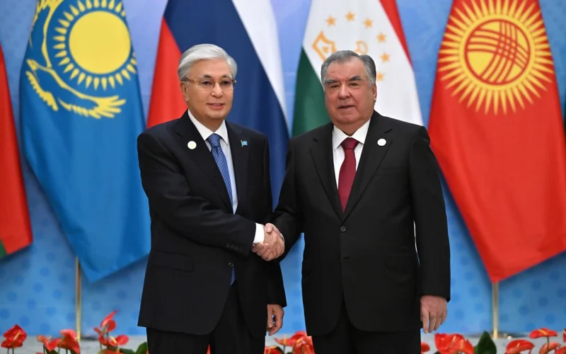 Kazakh President arrives at Palace of Nation in Dushanbe