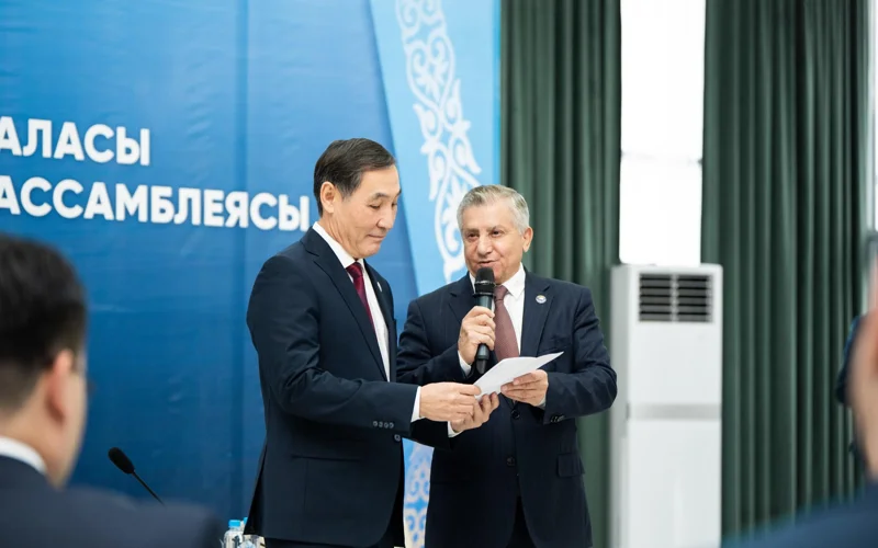 Ерлерге арналған суреттердегі мастурбация әдістері Үлкен жарылыс теориясы порно пародия