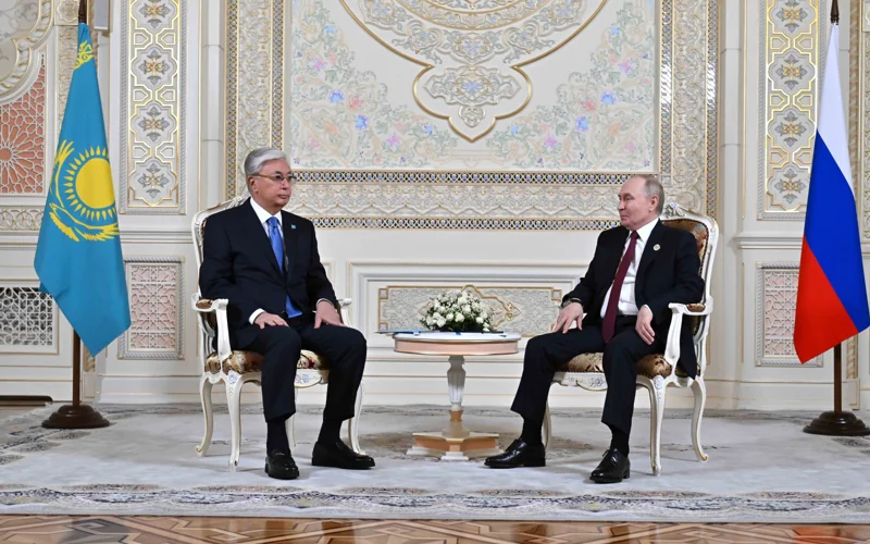 Putin hails relationship with Kazakhstan during meeting with Tokayev