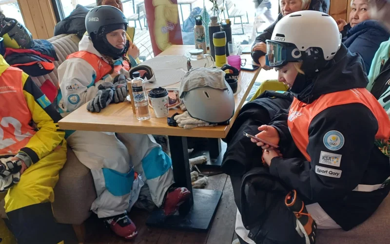 Шансы на медали Олимпиады: как готовятся к сезону фристайлисты-могулисты из Казахстана