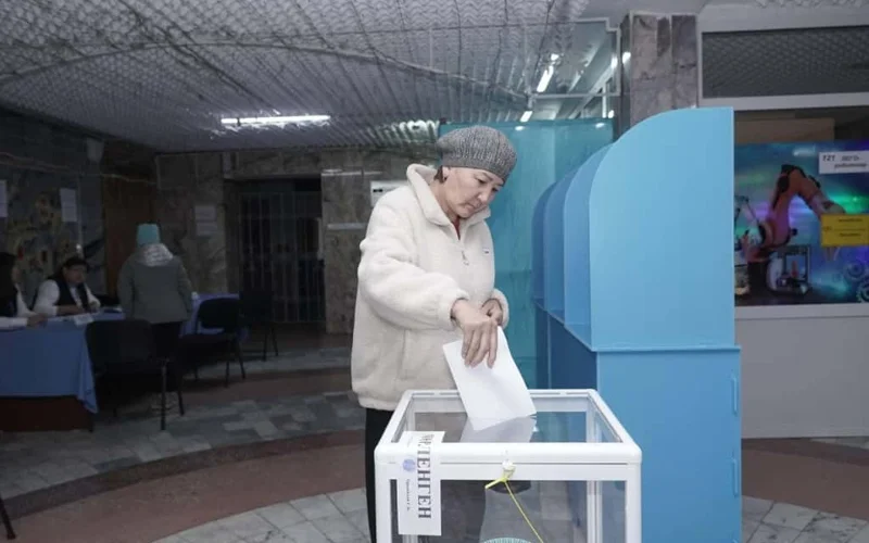 Semeı qalasy ákiminiń saılaýyna daýys berý bastaldy