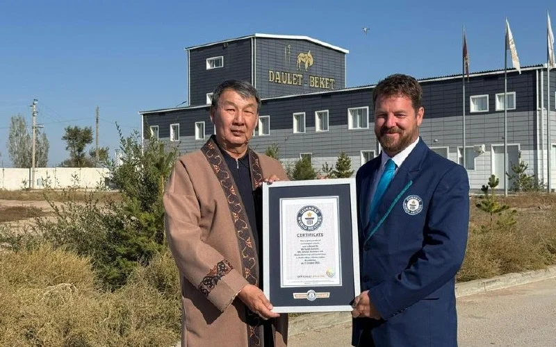 Мың түйеден құралған керуен Гиннестің рекордтар кітабына енді