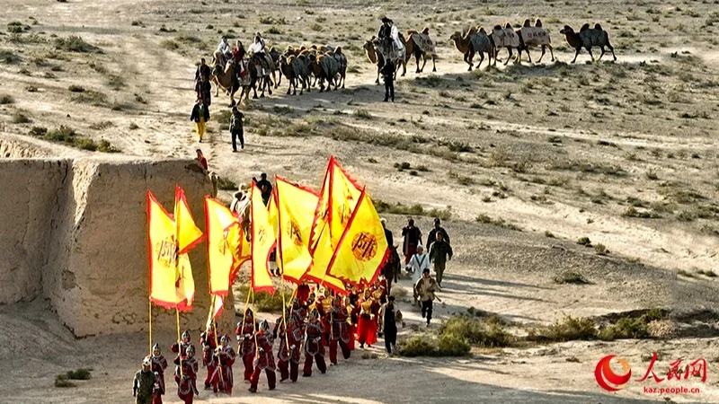 Жас томпақ қыздар секс онлайн