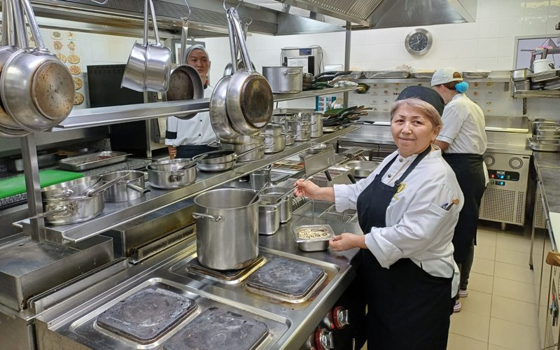 «Реал Мадрид» отказался от кумыса и шубата: чем питались звезды футбола в Алматы