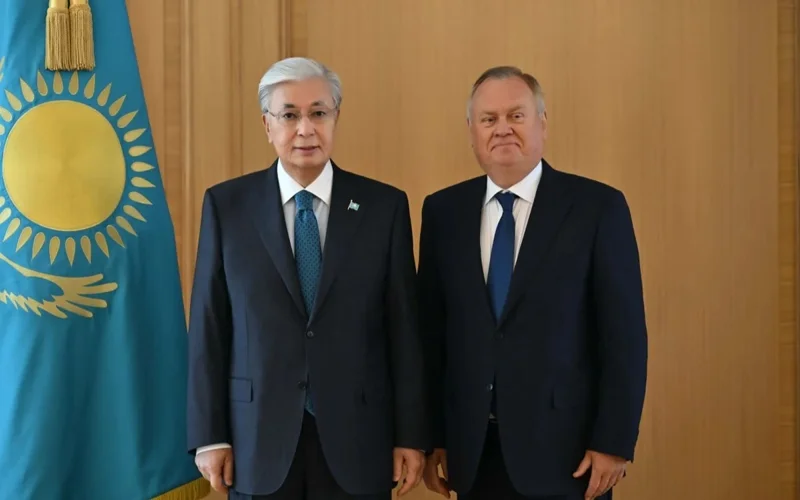 Kassym-Jomart Tokayev meets VTB Bank President and Chairman Andrey Kostin