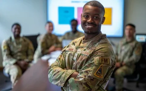 Трамп распорядился выплатить зарплату военным несмотря на шатдаун