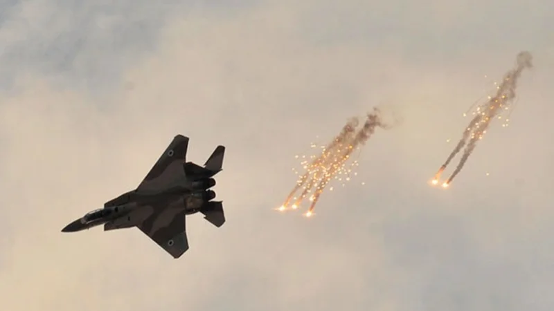 Израиль әуе күштері Дамаск маңындағы елді мекендерге соққы берді