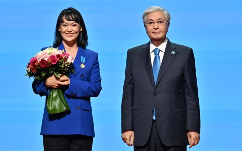 Kassym-Jomart Tokayev honors Lukoil employees with state awards Kassym-Jomart Tokayev honors Lukoil employees with state awards