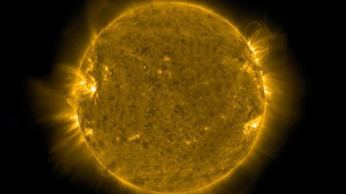 NYU Abu Dhabi scientists detect hidden waves inside the Sun