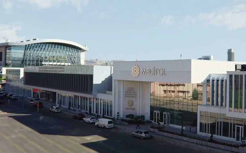 Факультеты медицины в 17 университетах Турции могут закрыть