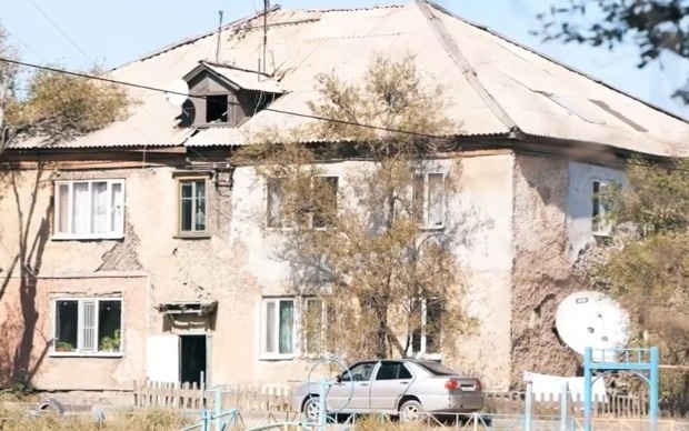 «Таза қала» в Сатпаеве: цветущие дворы и гниющие мусорки «Таза қала» в Сатпаеве: цветущие дворы и гниющие мусорки