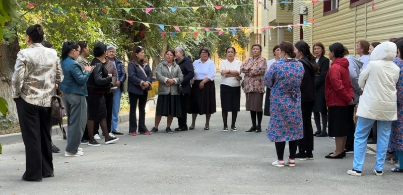 Atyraýda memlekettik balabaqsha qyzmetkerleri 3 aıdan beri jalaqy almaǵan