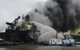 Нефтяной танкер