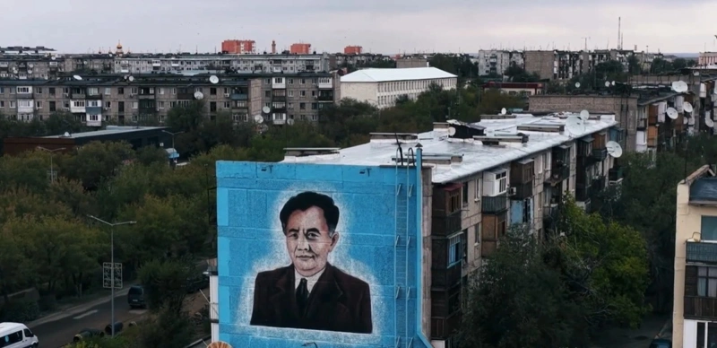 «Таза қала» в Сатпаеве: цветущие дворы и гниющие мусорки