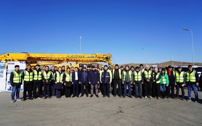 Kazakhstan opens key highway to boost trade with China Kazakhstan opens key highway to boost trade with China