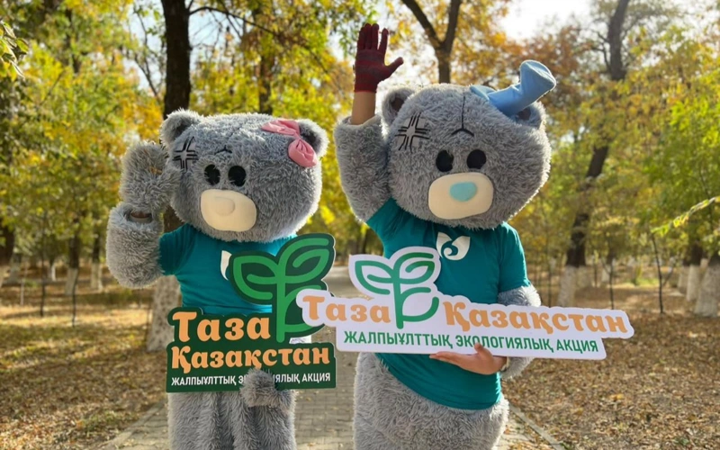 «Таза Казахстан»: жители Шымкента и молодежь приняли активное участие в масштабной экологической акции