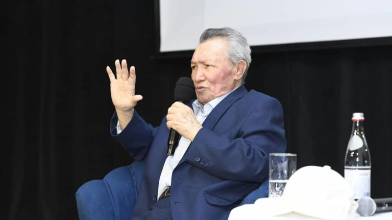 «Классик ұстаханасы»: Астанада қаламгерлер көпшілікке дәріс оқиды 