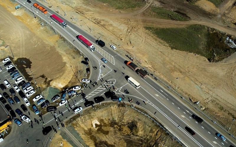 Kazakhstan opens key highway to boost trade with China